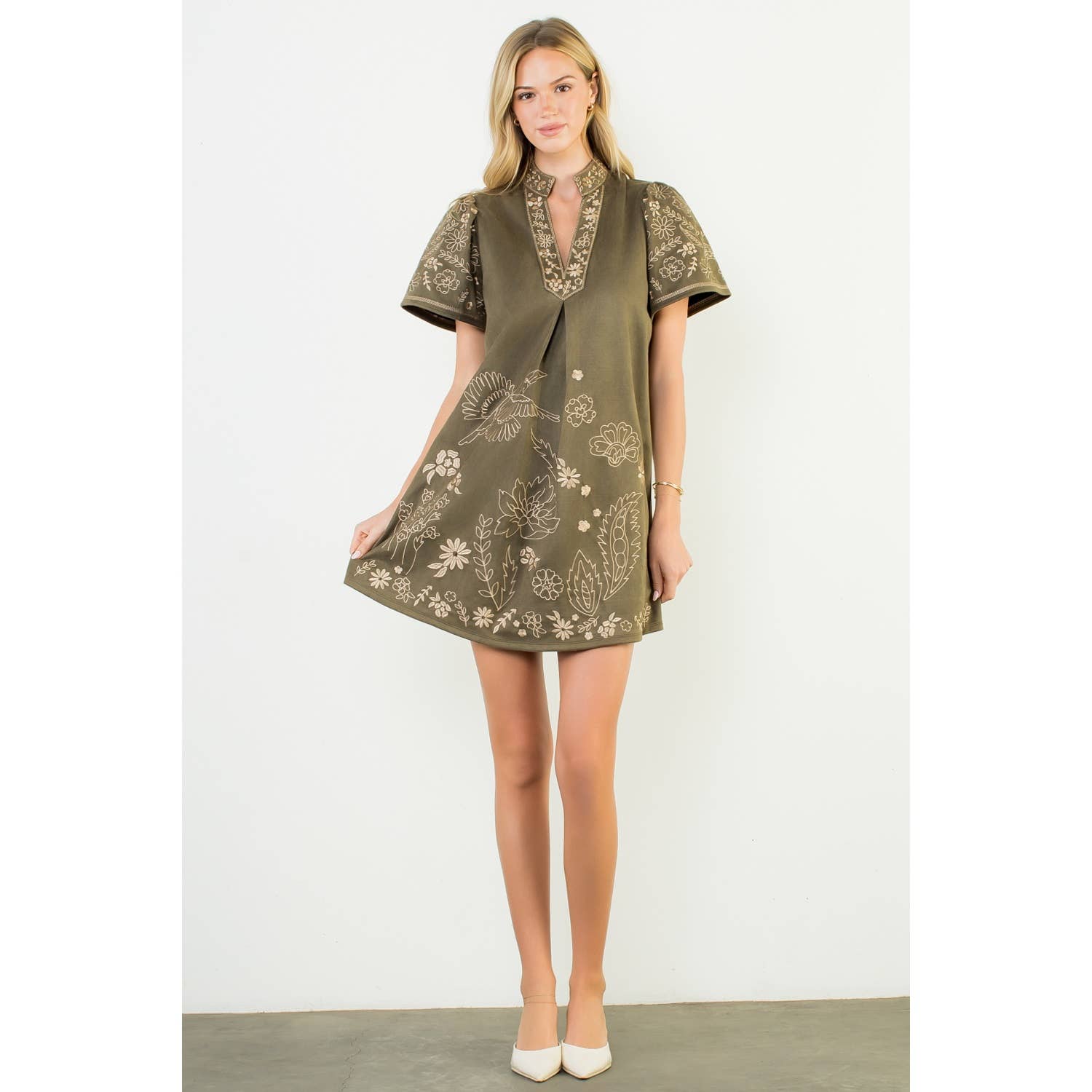 Short Sleeve Embroidered Detail Dress