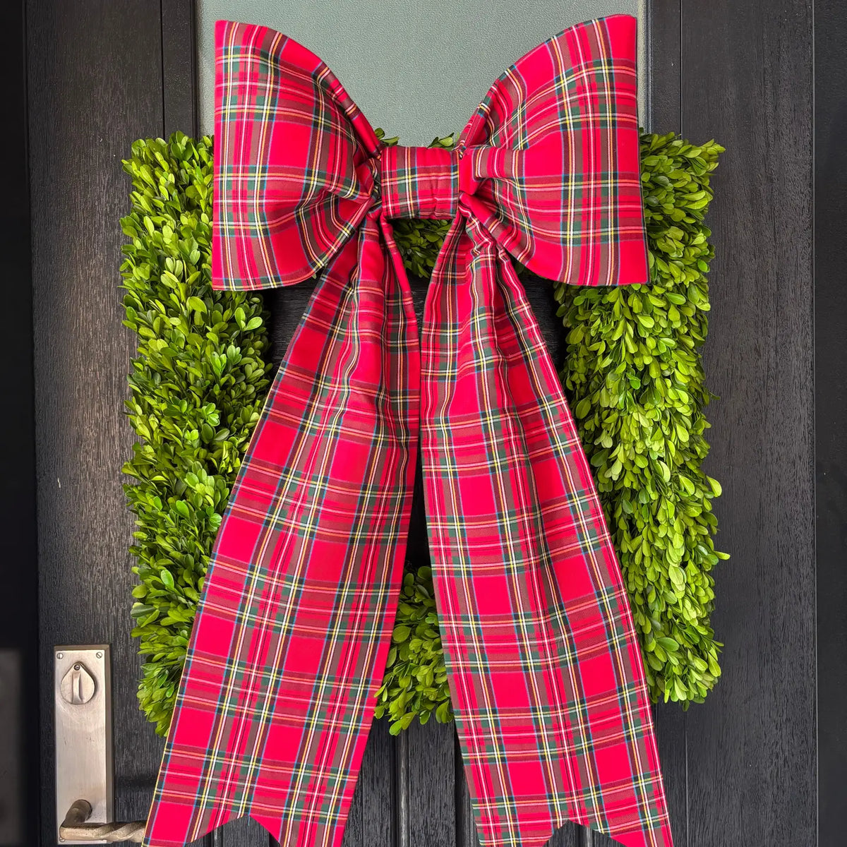 The Grand Tartan Tradition Bow