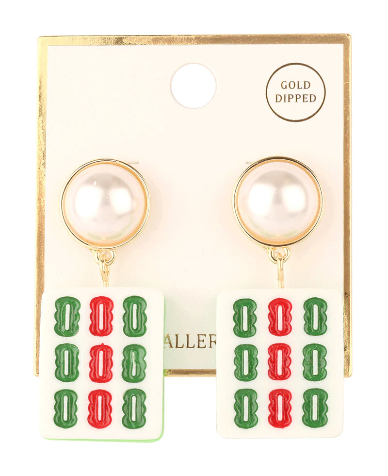 Mahjong Pearl Post Earring