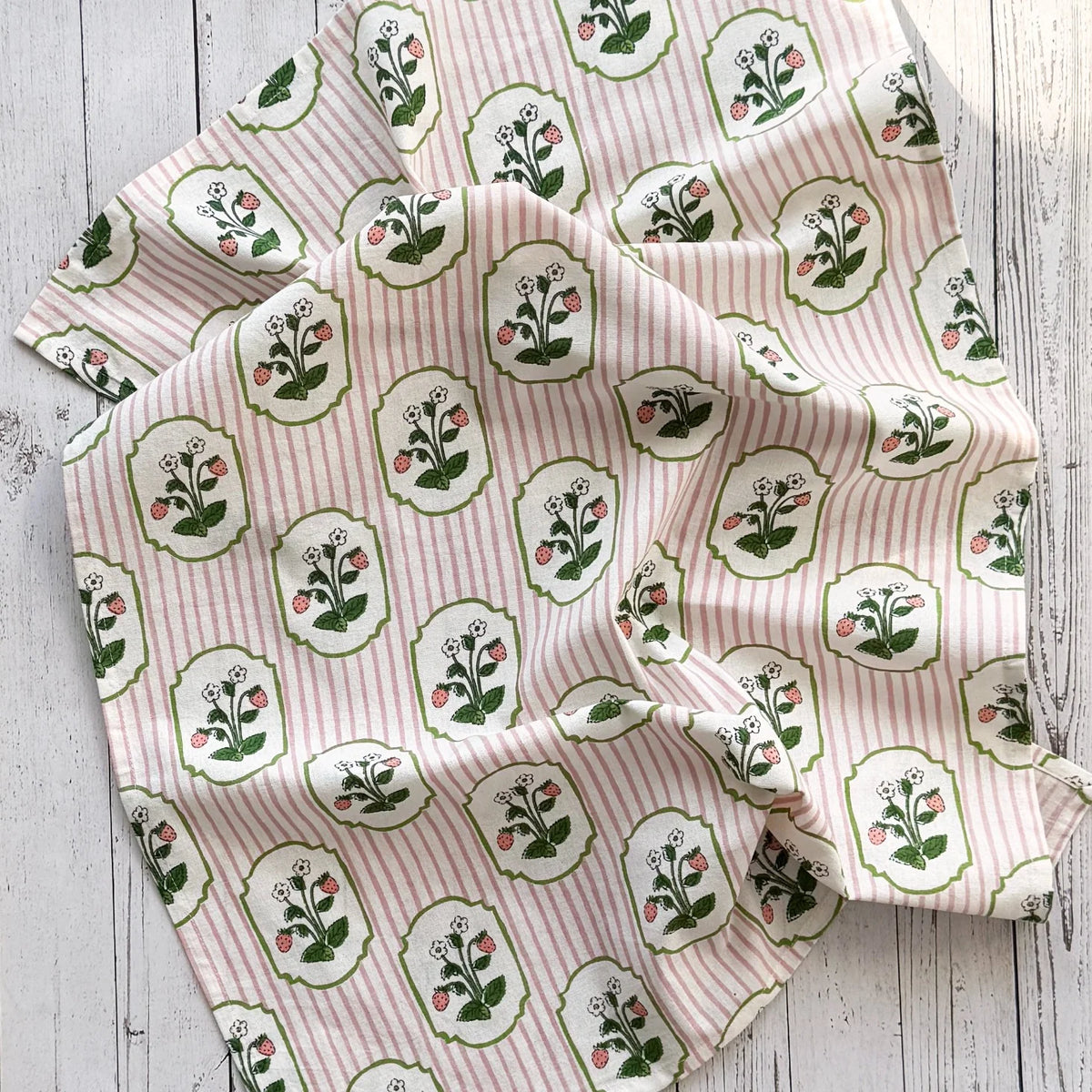Cottage Strawberry Floursack Kitchen Towel