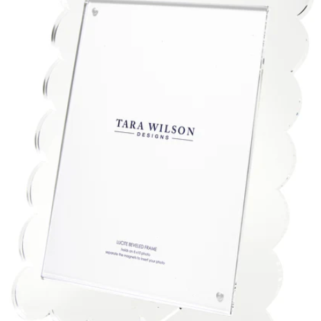 Tara Wilson Acrylic Scallop Frames - 8x10