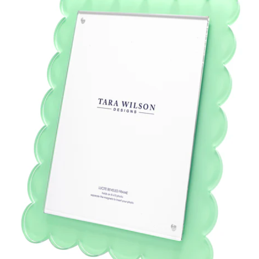 Tara Wilson Acrylic Scallop Frames - 8x10