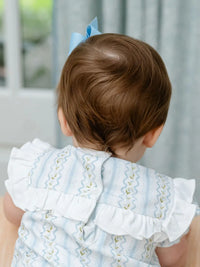 Winter Lily Ruffle Bubble