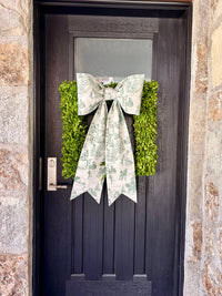 The Winter’s Eve Toile Bow
